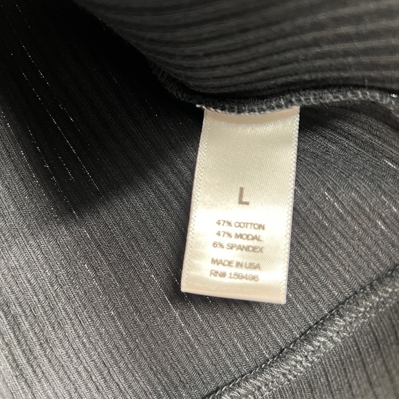 LETT Kruger Henley Ribbed Top In Black Size Large NWT - Picture 4 of 10